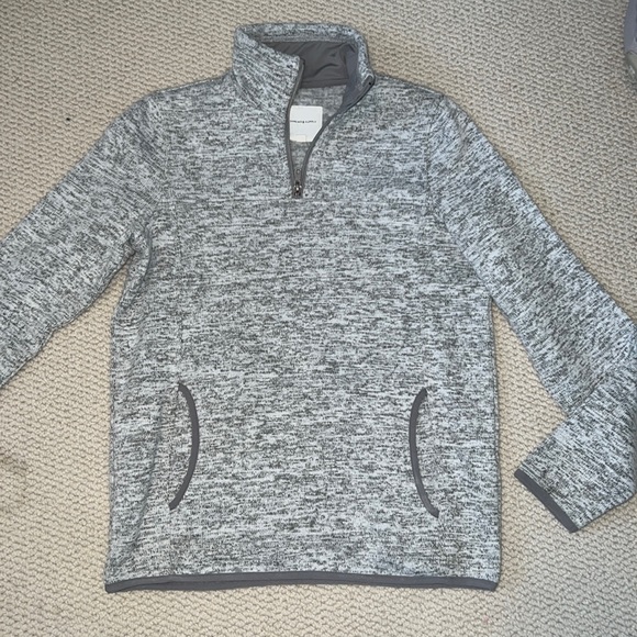Thread and Supply pullover - Picture 1 of 2